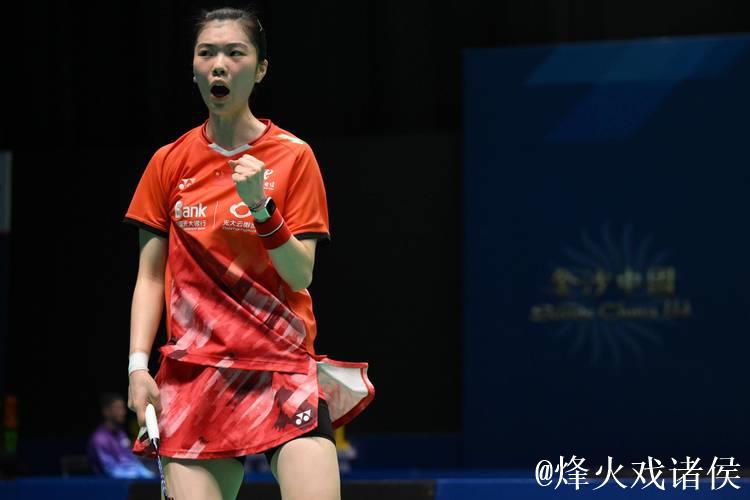 高昉洁世锦赛羽毛球女单首战告捷,顺利挺进32强! 高昉洁世锦赛羽毛球女单首战告捷,顺利挺进32强!