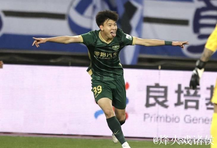 全运会U20男足排位赛：王钰栋伤退，浙江力克河北